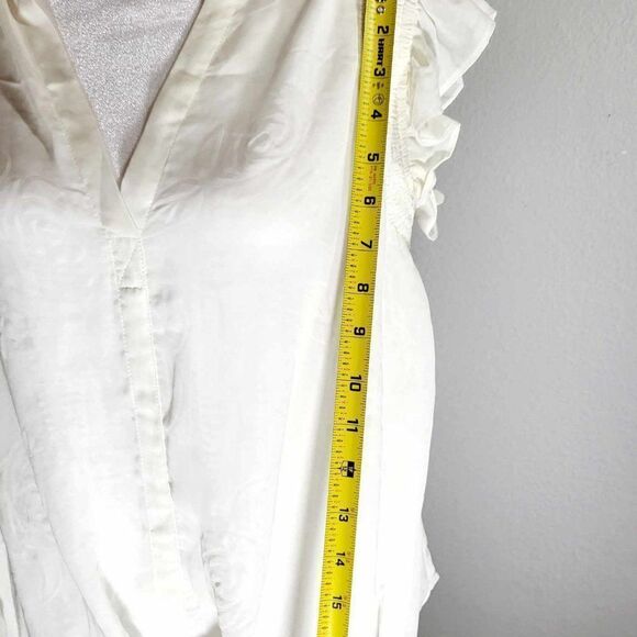 Prelove Current Air Los Angeles small white top with ruffle sleeves. - Picture 2 of 11
